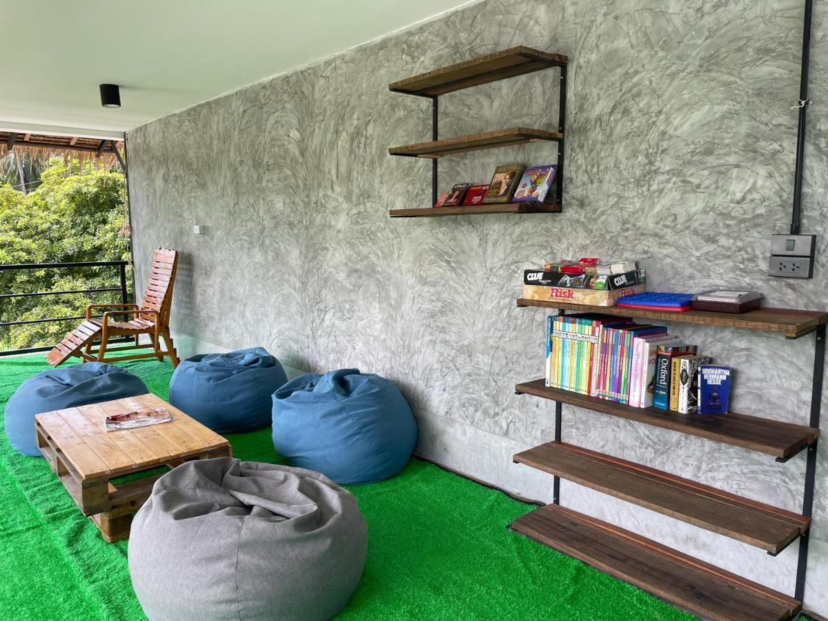 Bird'S Nest Hostel Koh Tao Exterior photo